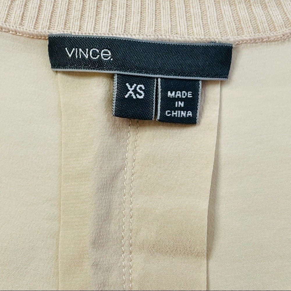 Vince Top Womens XS Blush Lace Overlay Pullover Silk Cashmere‎ Blend Mixed Media - Picture 3 of 9